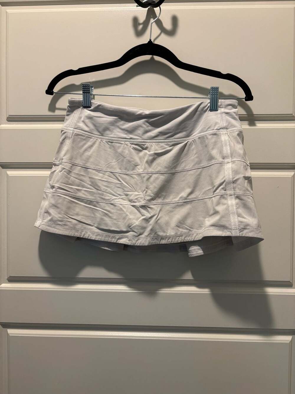Lululemon Pace Rival Mid-Rise Skirt in White, Size 6